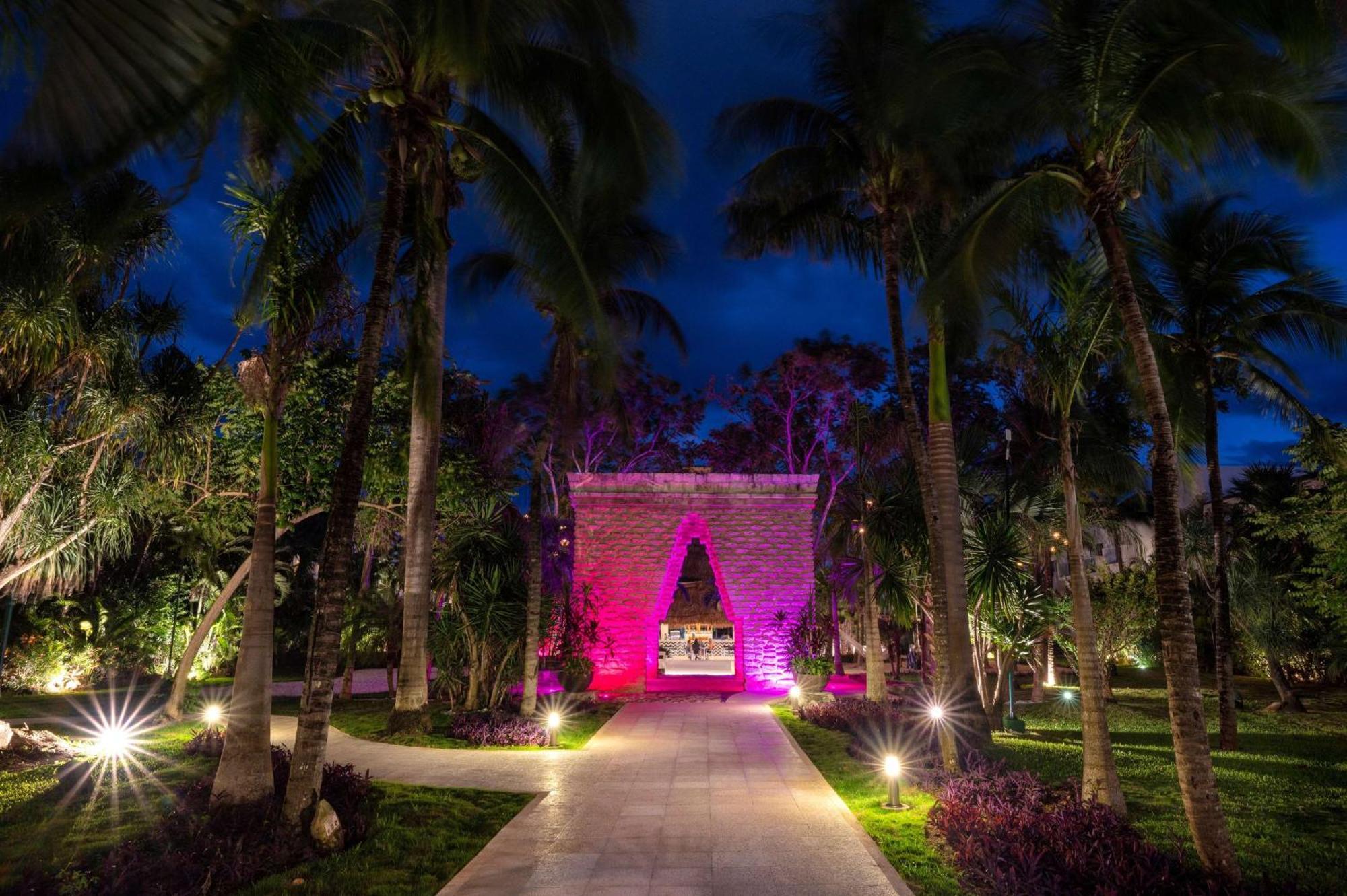 Viva Azteca By Wyndham, A Trademark All Inclusive Resort Playa del Carmen Exterior photo